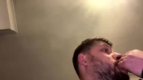 skuzzy25 online show from March 12, 10:39 pm