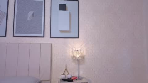 sky_johnson_ online show from May 29, 7:12 pm