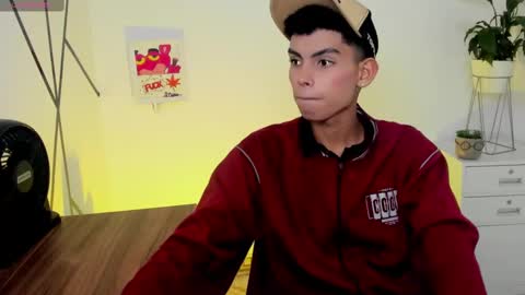 Snapshot of sky_jules chatting on October 12, 4:22 am Daniel online show from October 12, 4:22 am