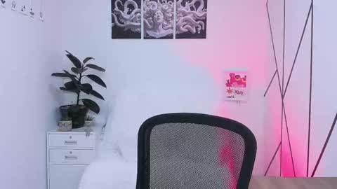 Daniel online show from November 18, 3:12 am