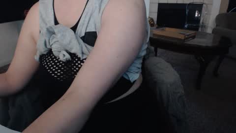 SKYLE   online show from September 26, 8:46 pm