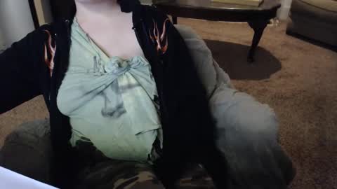 SKYLE   online show from December 22, 4:37 pm