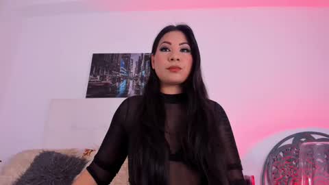 Snapshot of skydarkblue chatting on January 4, 4:23 am skydarkblue online show from January 4, 4:23 am