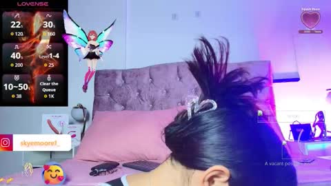 skye moore online show from November 13, 7:24 pm