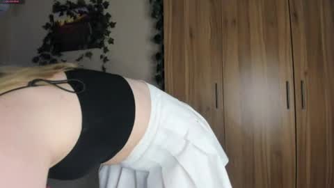 skyedavis online show from June 3, 2:08 pm