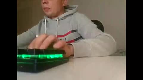 skyfalltoyou online show from November 28, 5:37 pm