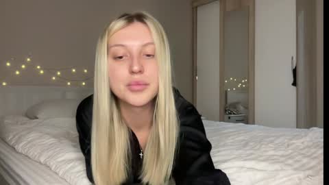 GARRY AND SOPHIA online show from February 6, 7:29 pm