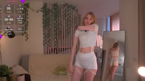 SofiaHelp me overcome shynes with 100 thumbs upTelegramBunnyPure online show from May 4, 2:07 am