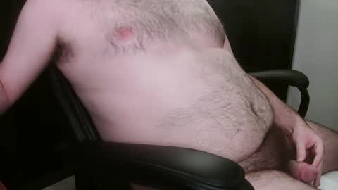 Snapshot of skygreen9456 chatting on December 7, 7:43 pm skygreen9456 online show from December 7, 7:43 pm