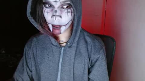 Snapshot of skykar chatting on October 16, 5:19 am reep online show from October 16, 5:19 am