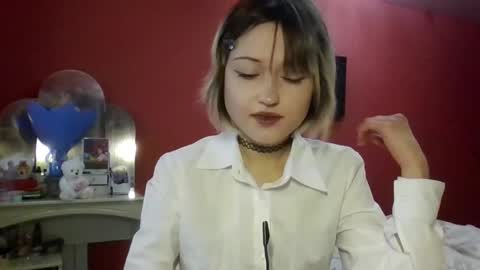 Snapshot of skylaporter1 chatting on November 26, 10:27 am your little angel Masha online show from November 26, 10:27 am