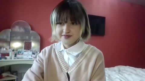 Snapshot of skylaporter1 chatting on December 1, 10:09 am your little angel Masha online show from December 1, 10:09 am