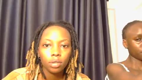 skylar28_ online show from May 27, 3:25 am