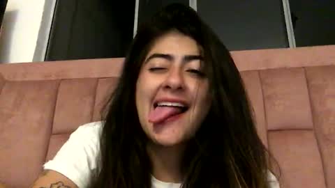 Skyler online show from May 16, 6:54 am