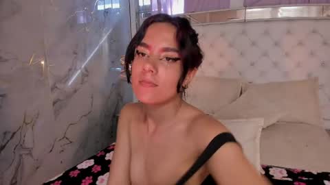 skyler_rouse online show from May 30, 8:17 pm