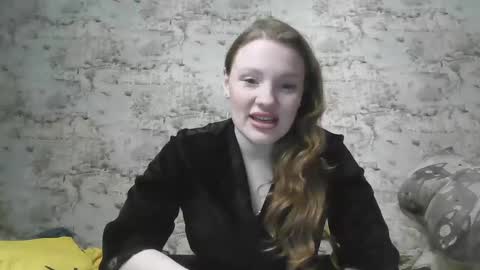 Snapshot of skyler_wans chatting on February 16, 9:48 pm Skyler online show from February 16, 9:48 pm