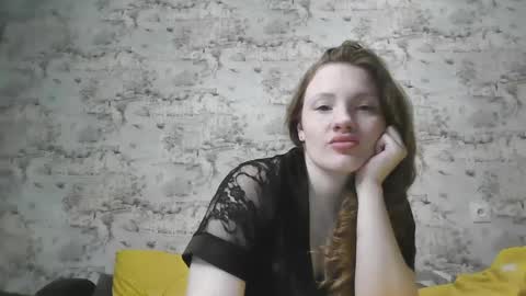 Snapshot of skyler_wans chatting on February 18, 5:53 pm Skyler online show from February 18, 5:53 pm