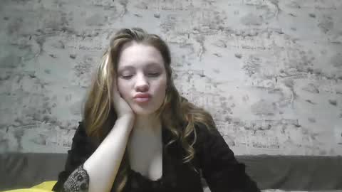 Snapshot of skyler_wans chatting on February 22, 3:58 pm Skyler online show from February 22, 3:58 pm
