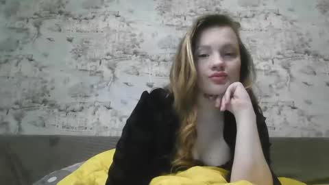 Snapshot of skyler_wans chatting on February 23, 9:59 pm Skyler online show from February 23, 9:59 pm