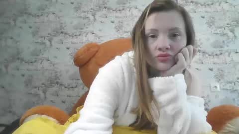 Snapshot of skyler_wans chatting on February 27, 1:38 pm Skyler online show from February 27, 1:38 pm