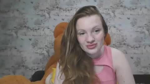 Snapshot of skyler_wans chatting on September 12, 3:45 pm Skyler online show from September 12, 3:45 pm