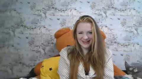 Snapshot of skyler_wans chatting on September 23, 1:03 pm Skyler online show from September 23, 1:03 pm