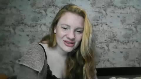 Snapshot of skyler_wans chatting on October 22, 3:56 pm Skyler online show from October 22, 3:56 pm