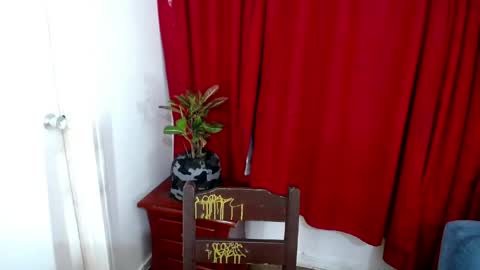 Skyler online show from March 24, 1:54 am