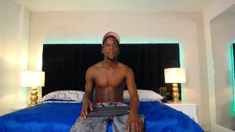 SKYLERBIGXXX online show from May 10, 4:28 am