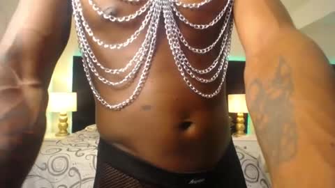 SKYLERBIGXXX online show from May 22, 5:03 am