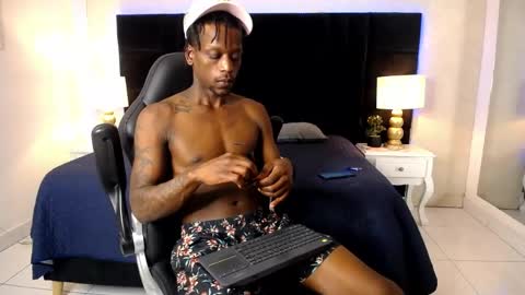 SKYLERBIGXXX online show from May 23, 5:01 am