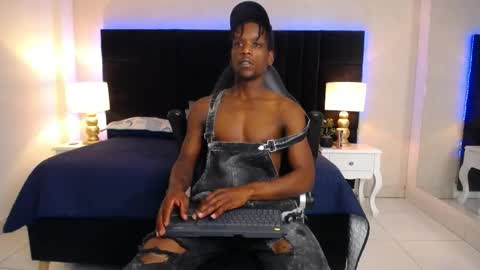 SKYLERBIGXXX online show from May 31, 4:09 am