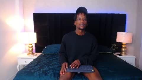 SKYLERBIGXXX online show from June 30, 3:51 am