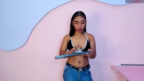 skylerbloom online show from October 27, 3:21 am