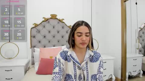 Skyler online show from March 23, 3:32 am