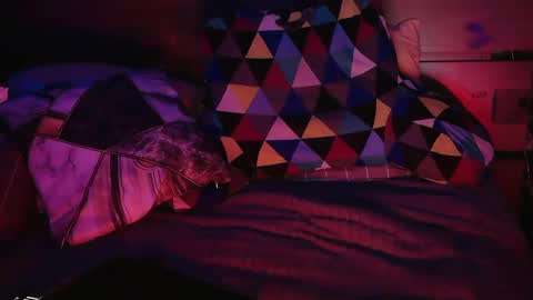 skyonetoo3 online show from February 9, 1:11 am