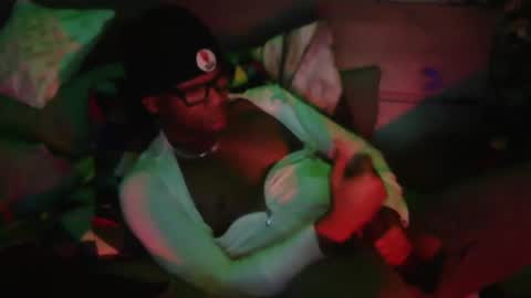 skyonetoo3 online show from February 13, 6:52 am