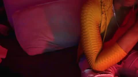 skyonetoo3 online show from March 1, 11:50 am