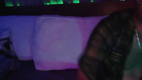 skyonetoo3 online show from March 3, 2:26 am