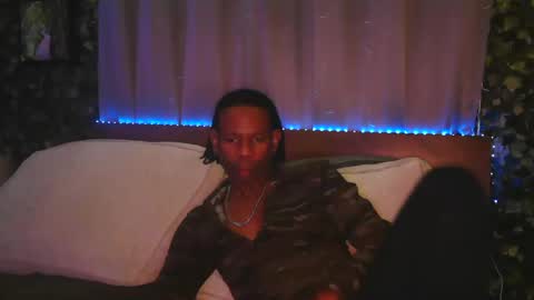 skyonetoo3 online show from October 11, 6:34 am