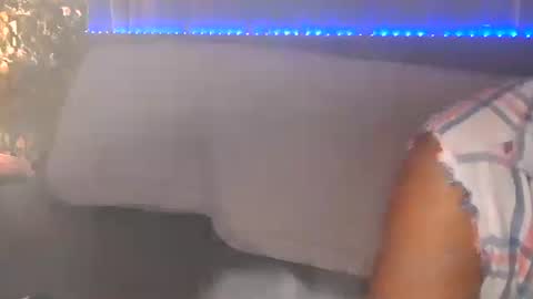 skyonetoo3 online show from November 9, 1:15 am