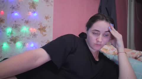 skyressie333 online show from December 21, 5:40 pm