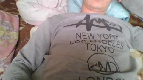 skyressie333 online show from January 6, 11:07 am