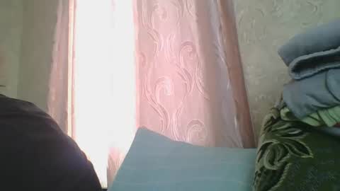 skyressie333 online show from October 27, 9:13 am