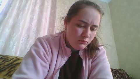 skyressie333 online show from May 29, 12:25 pm