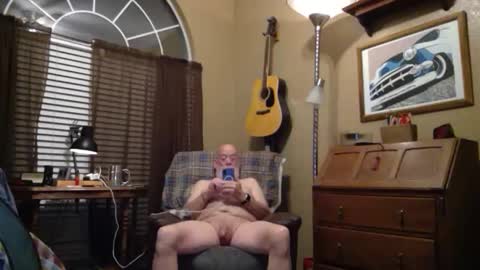 sladeisnaked online show from February 1, 11:09 am