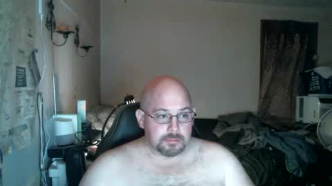 Snapshot of slavejim518 chatting on January 20, 5:04 am slavejim online show from January 20, 5:04 am