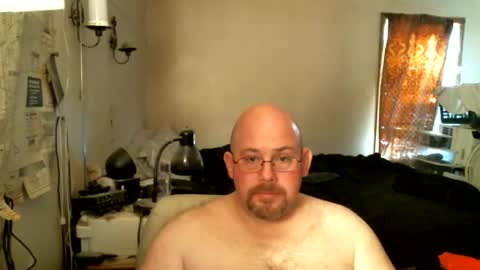 Snapshot of slavejim518 chatting on February 4, 3:29 pm slavejim online show from February 4, 3:29 pm