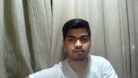 Snapshot of slavesj18 chatting on November 26, 4:52 pm Add me on hangout sjcool1998 online show from November 26, 4:52 pm