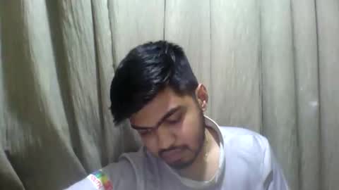 Snapshot of slavesj18 chatting on December 20, 6:26 pm Add me on hangout sjcool1998 online show from December 20, 6:26 pm